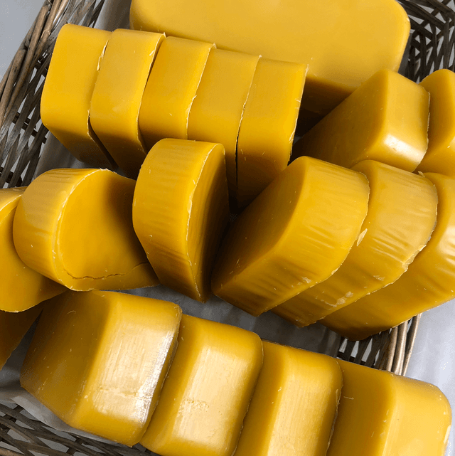 Cire d&#039;Abeilles en PAIN